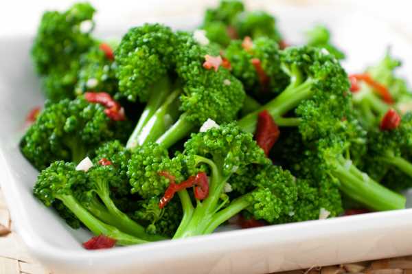 steamed-broccoli-salad